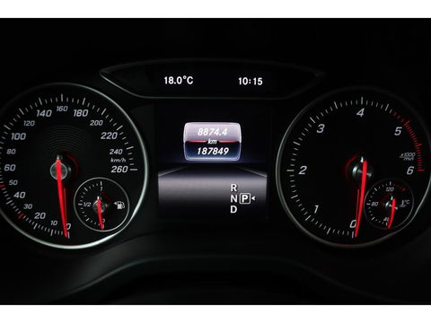 Mercedes-Benz A-Klasse 180d Lease Edition | Panoramadak | Carplay | Navigatie | Cruise control | Airco | Bluetooth | Sportstoelen | Half leder