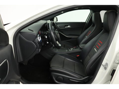 Mercedes-Benz A-Klasse 180d Lease Edition | Panoramadak | Carplay | Navigatie | Cruise control | Airco | Bluetooth | Sportstoelen | Half leder