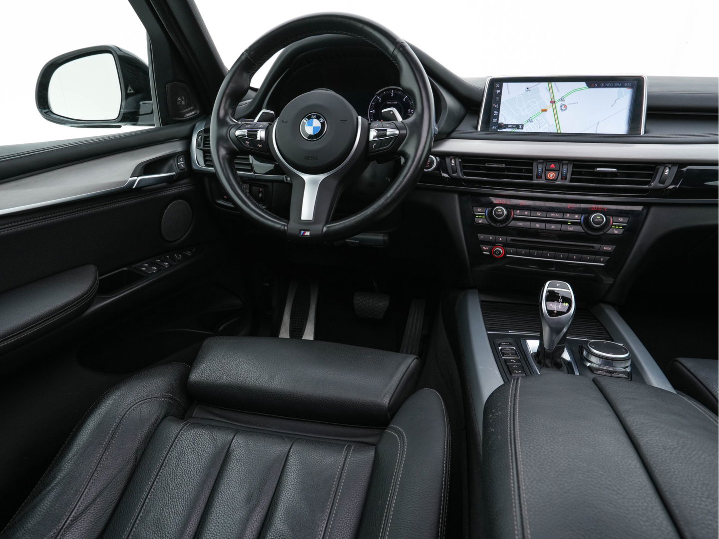 BMW X5 xDrive30d High Executive M-Sportpack Aut. *PANO | LUXURY-LEATHER | FULL-LED | HARMAN/KARDON-SURROUND | HEAD-UP | MEMORY-PACK | DIGI-COCKPIT | KEYLESS | CAMERA | NAVI-FULLMAP | AMBIENT-LIGHT | HEATED-COMFORT-SEATS | SHIFT-PADDLES