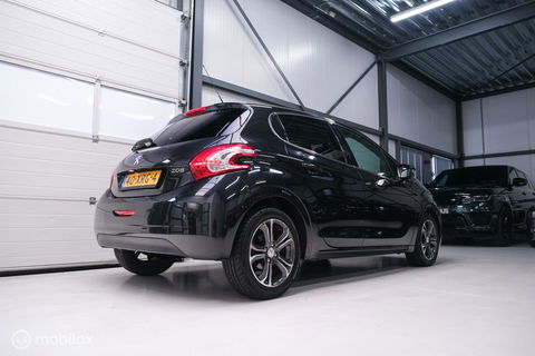 Peugeot 208 1.4 VTi Griffe | NAP NL auto | Lederen bekleding | PDC | Navigatie | Rijklaarprijs |