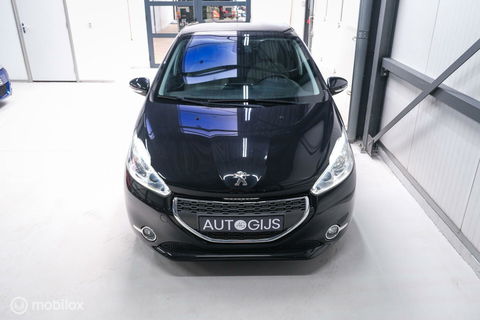 Peugeot 208 1.4 VTi Griffe | NAP NL auto | Lederen bekleding | PDC | Navigatie | Rijklaarprijs |