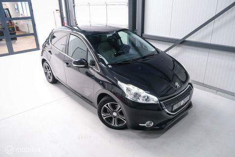 Peugeot 208 1.4 VTi Griffe | NAP NL auto | Lederen bekleding | PDC | Navigatie | Rijklaarprijs |