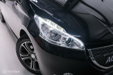 Peugeot 208 1.4 VTi Griffe | NAP NL auto | Lederen bekleding | PDC | Navigatie | Rijklaarprijs |