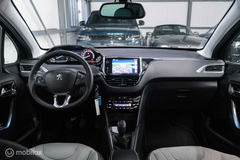 Peugeot 208 1.4 VTi Griffe | NAP NL auto | Lederen bekleding | PDC | Navigatie | Rijklaarprijs |
