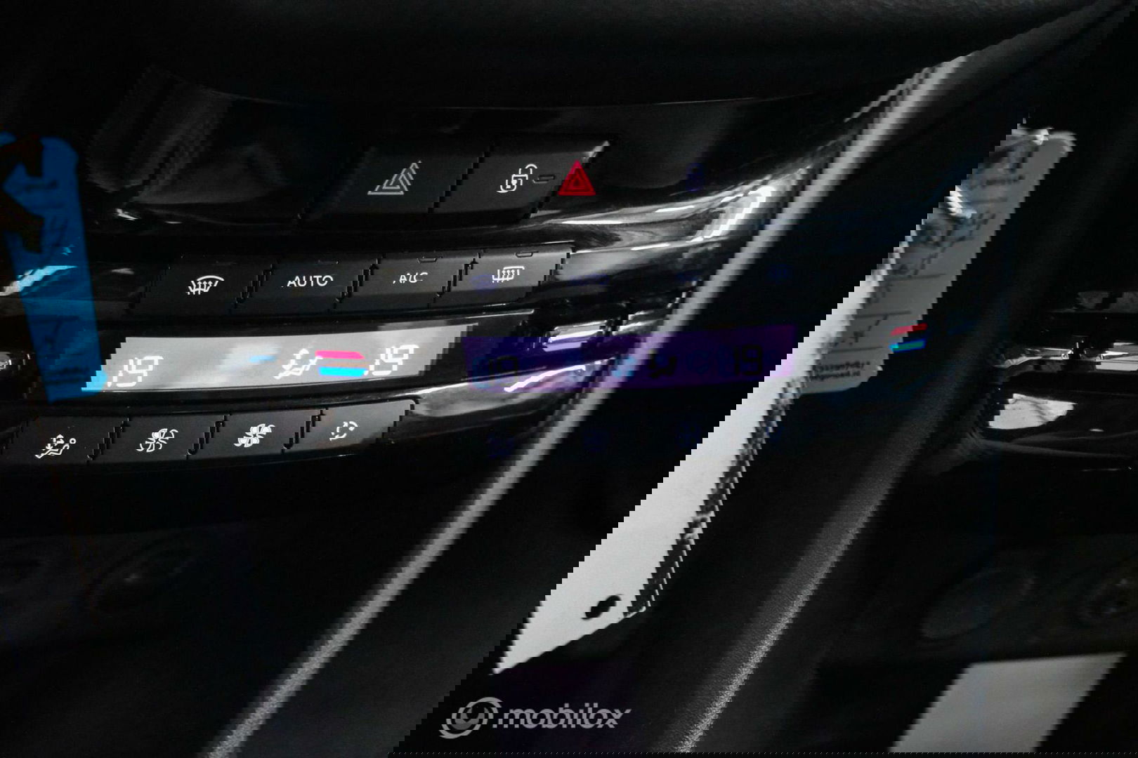 Peugeot 208 1.4 VTi Griffe | NAP NL auto | Lederen bekleding | PDC | Navigatie | Rijklaarprijs |
