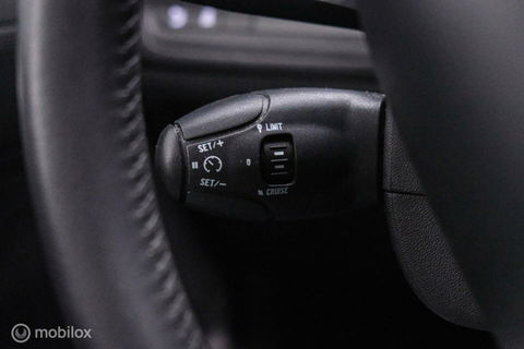 Peugeot 208 1.4 VTi Griffe | NAP NL auto | Lederen bekleding | PDC | Navigatie | Rijklaarprijs |