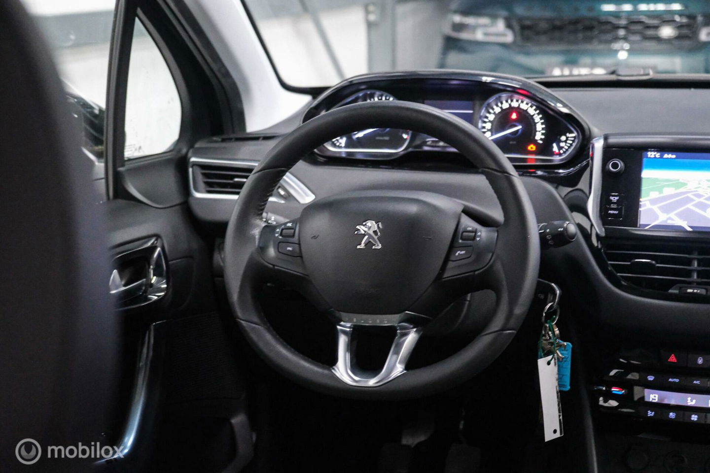 Peugeot 208 1.4 VTi Griffe | NAP NL auto | Lederen bekleding | PDC | Navigatie | Rijklaarprijs |