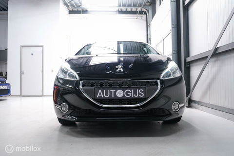 Peugeot 208 1.4 VTi Griffe | NAP NL auto | Lederen bekleding | PDC | Navigatie | Rijklaarprijs |