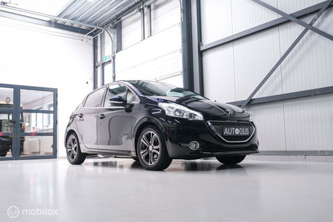 Peugeot 208 1.4 VTi Griffe | NAP NL auto | Lederen bekleding | PDC | Navigatie | Rijklaarprijs |