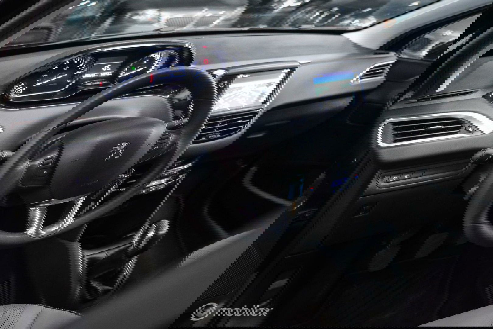 Peugeot 208 1.4 VTi Griffe | NAP NL auto | Lederen bekleding | PDC | Navigatie | Rijklaarprijs |