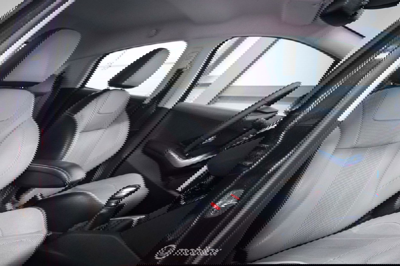 Peugeot 208 1.4 VTi Griffe | NAP NL auto | Lederen bekleding | PDC | Navigatie | Rijklaarprijs |
