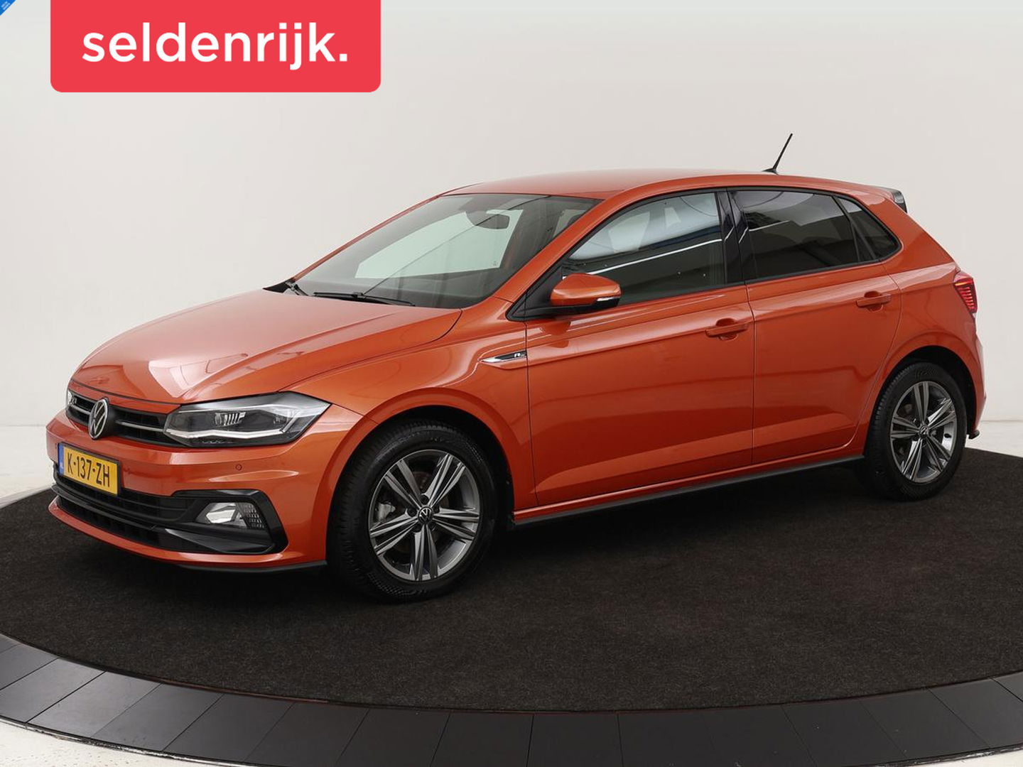 Volkswagen Polo 1.0 TSI R-Line | Stoelverwarming | Camera | Carplay | Climate control | Adaptive cruise | Full LED | Navigatie | Virtual Cockpit