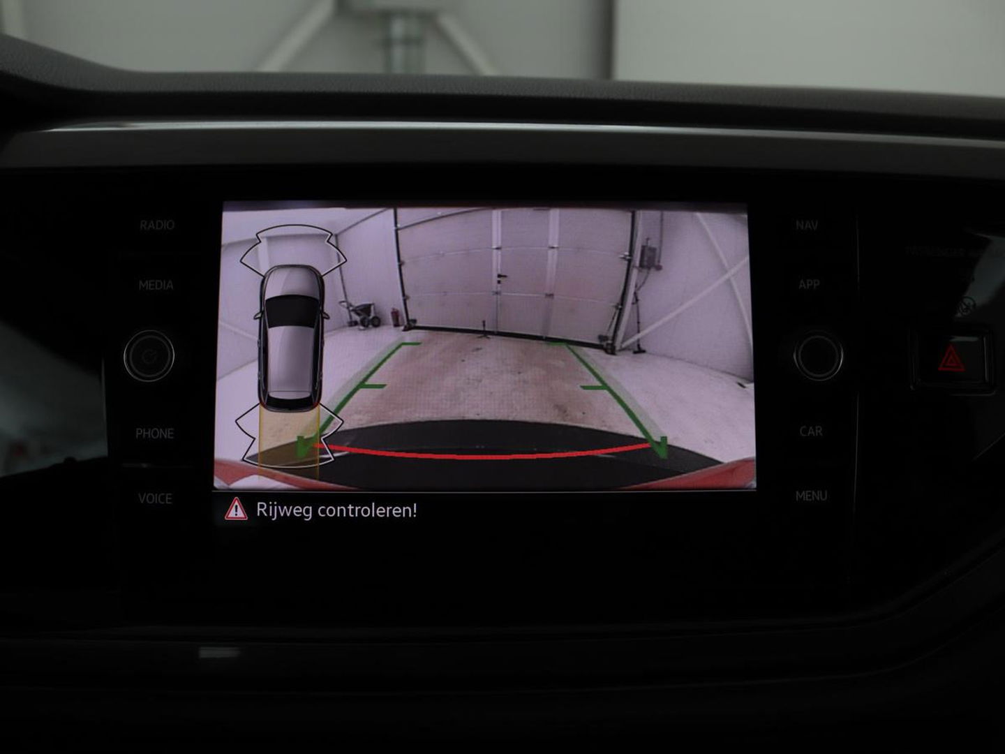 Volkswagen Polo 1.0 TSI R-Line | Stoelverwarming | Camera | Carplay | Climate control | Adaptive cruise | Full LED | Navigatie | Virtual Cockpit