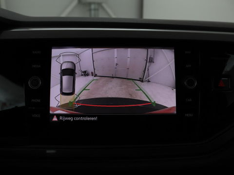 Volkswagen Polo 1.0 TSI R-Line | Stoelverwarming | Camera | Carplay | Climate control | Adaptive cruise | Full LED | Navigatie | Virtual Cockpit