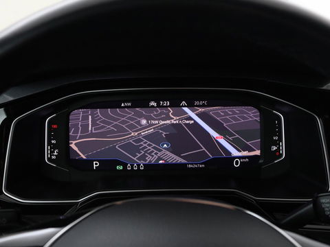 Volkswagen Polo 1.0 TSI R-Line | Stoelverwarming | Camera | Carplay | Climate control | Adaptive cruise | Full LED | Navigatie | Virtual Cockpit