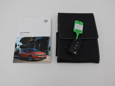 Volkswagen Polo 1.0 TSI R-Line | Stoelverwarming | Camera | Carplay | Climate control | Adaptive cruise | Full LED | Navigatie | Virtual Cockpit