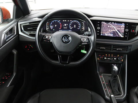Volkswagen Polo 1.0 TSI R-Line | Stoelverwarming | Camera | Carplay | Climate control | Adaptive cruise | Full LED | Navigatie | Virtual Cockpit