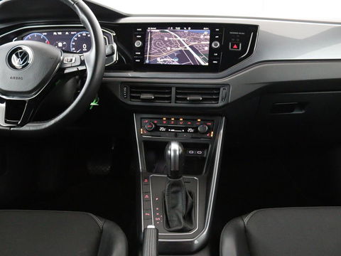 Volkswagen Polo 1.0 TSI R-Line | Stoelverwarming | Camera | Carplay | Climate control | Adaptive cruise | Full LED | Navigatie | Virtual Cockpit