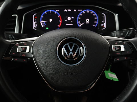 Volkswagen Polo 1.0 TSI R-Line | Stoelverwarming | Camera | Carplay | Climate control | Adaptive cruise | Full LED | Navigatie | Virtual Cockpit