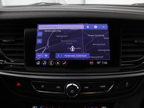 Opel Insignia 1.5 CDTI Business Elegance | Stoel & stuurverwarming | Trekhaak | Camera | Matrix LED | Carplay | Keyless | Navigatie