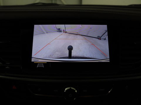 Opel Insignia 1.5 CDTI Business Elegance | Stoel & stuurverwarming | Trekhaak | Camera | Matrix LED | Carplay | Keyless | Navigatie