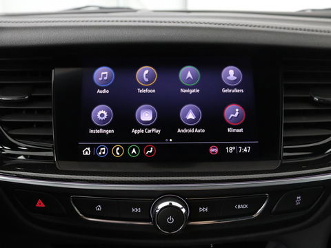 Opel Insignia 1.5 CDTI Business Elegance | Stoel & stuurverwarming | Trekhaak | Camera | Matrix LED | Carplay | Keyless | Navigatie