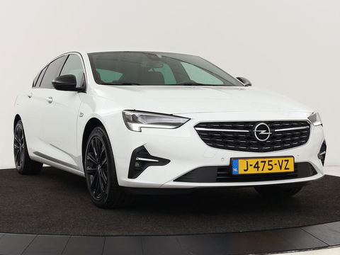 Opel Insignia 1.5 CDTI Business Elegance | Stoel & stuurverwarming | Trekhaak | Camera | Matrix LED | Carplay | Keyless | Navigatie