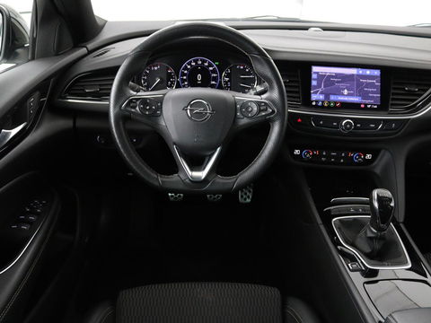 Opel Insignia 1.5 CDTI Business Elegance | Stoel & stuurverwarming | Trekhaak | Camera | Matrix LED | Carplay | Keyless | Navigatie