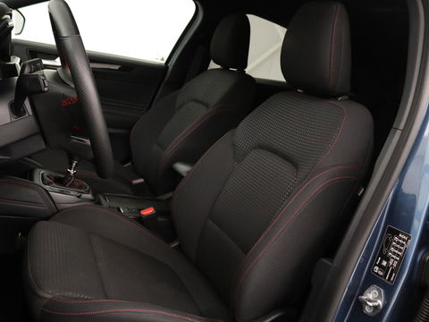 Ford Focus 1.0 EcoBosst Hybrid ST Line X | Stoel & stuurverwarming | Camera | Full LED | Carplay | Keyless | Climate control | Cruise control
