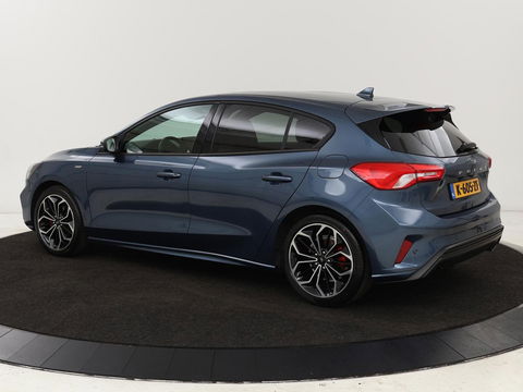 Ford Focus 1.0 EcoBosst Hybrid ST Line X | Stoel & stuurverwarming | Camera | Full LED | Carplay | Keyless | Climate control | Cruise control