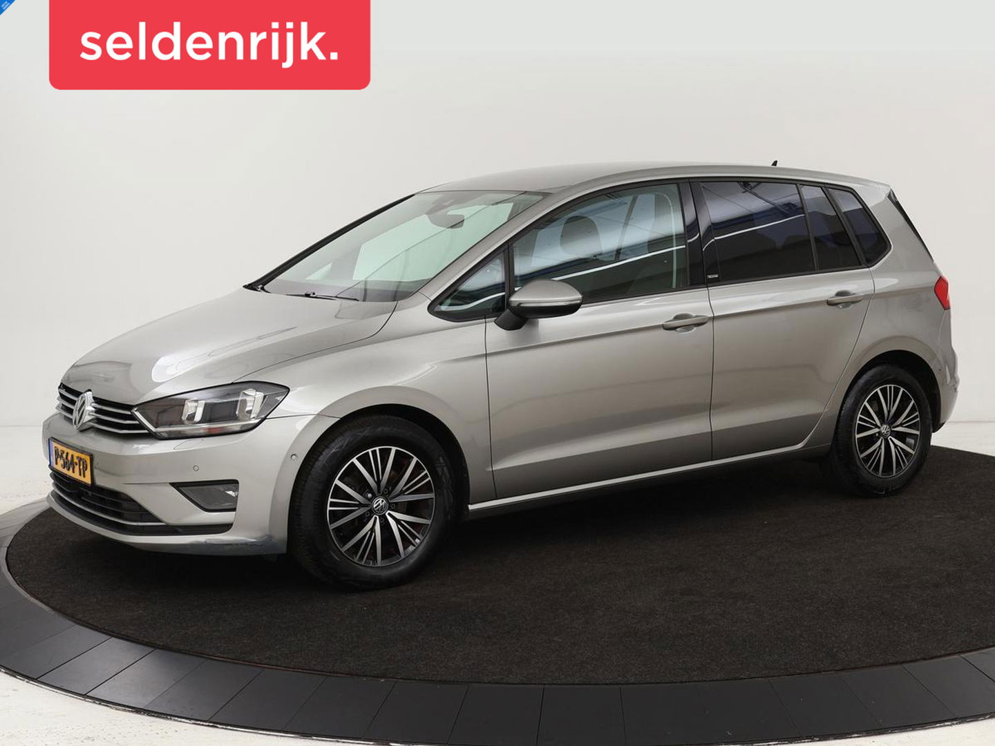 Volkswagen Golf Sportsvan 1.4 TSI Allstar | Automaat | Adaptive cruise | Stoelverwarming | Park Assist | Carplay | Navigatie | Climate control | Bluetooth