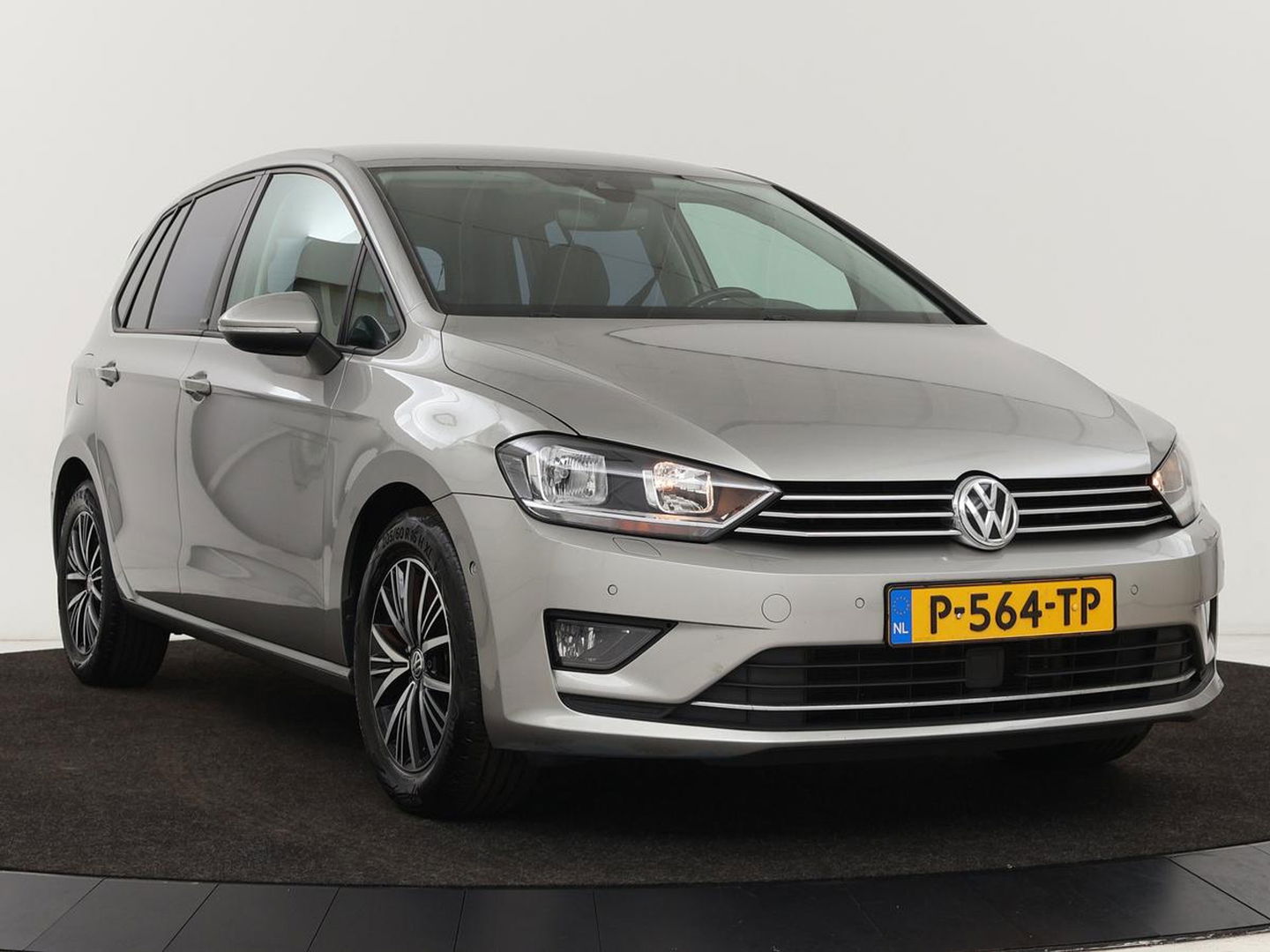 Volkswagen Golf Sportsvan 1.4 TSI Allstar | Automaat | Adaptive cruise | Stoelverwarming | Park Assist | Carplay | Navigatie | Climate control | Bluetooth