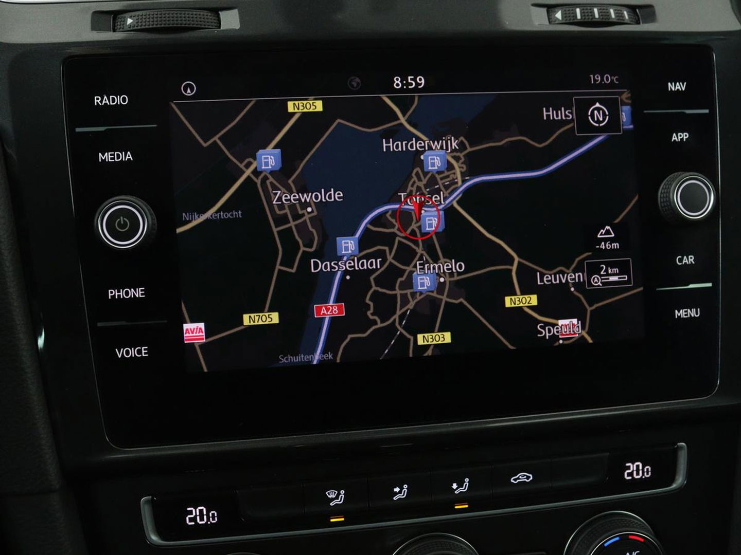 Volkswagen Golf 1.5 TSI Comfortline | Trekhaak | Carplay | Adaptive cruise | Navigatie | Parkeerhulp | Climate control | Bluetooth | Getint glas