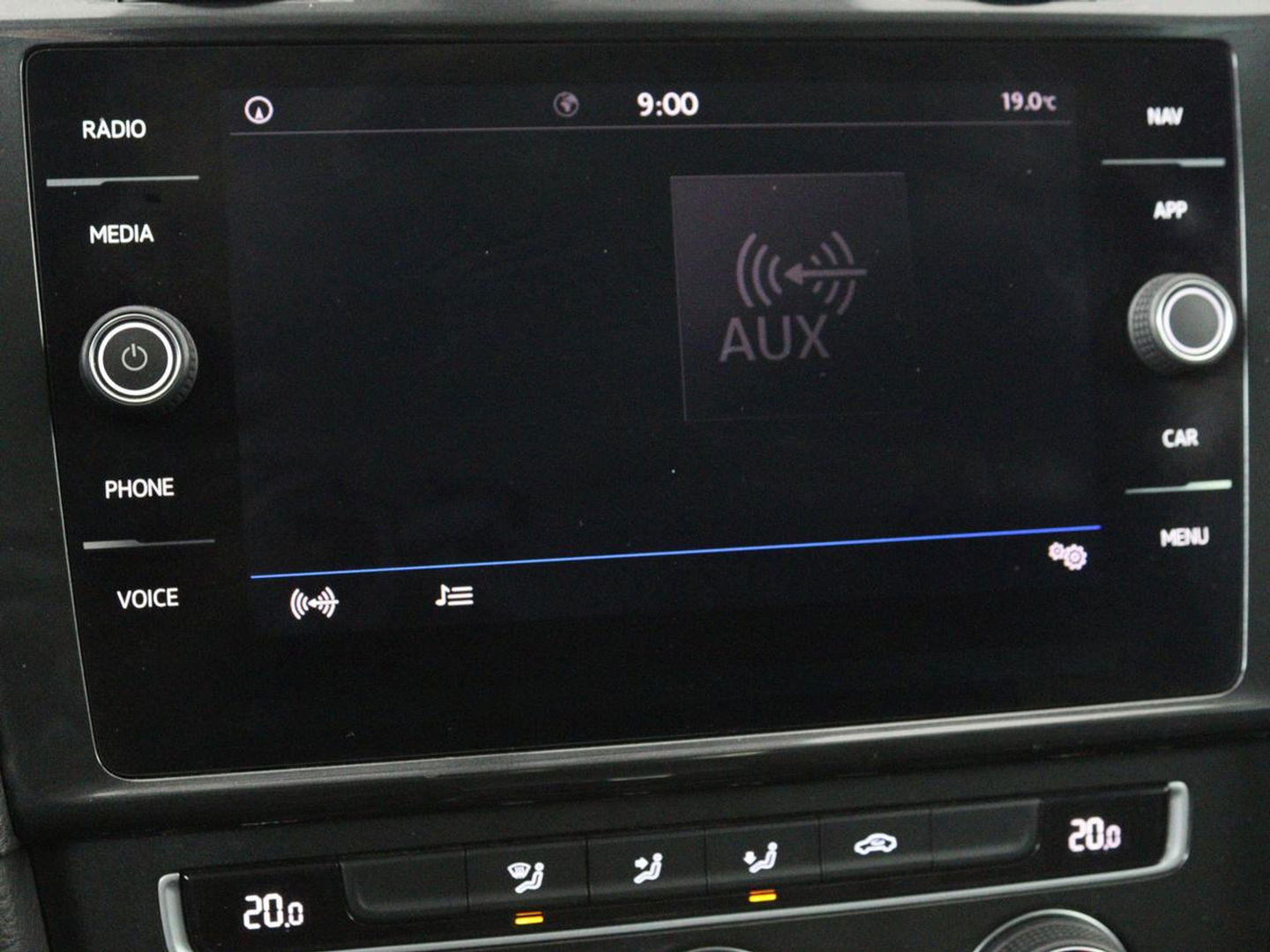 Volkswagen Golf 1.5 TSI Comfortline | Trekhaak | Carplay | Adaptive cruise | Navigatie | Parkeerhulp | Climate control | Bluetooth | Getint glas