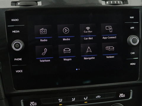 Volkswagen Golf 1.5 TSI Comfortline | Trekhaak | Carplay | Adaptive cruise | Navigatie | Parkeerhulp | Climate control | Bluetooth | Getint glas