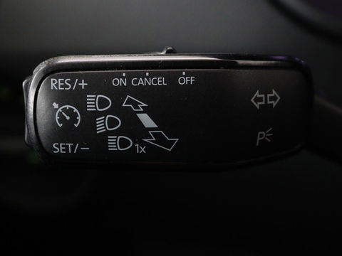 Škoda Octavia 1.0 TSI Ambition | Carplay | Navigatie | Climate control | Parkeerhulp | Cruise control | LED