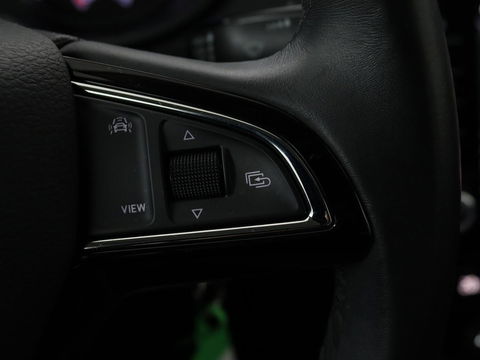 Škoda Octavia 1.0 TSI Ambition | Carplay | Navigatie | Climate control | Parkeerhulp | Cruise control | LED