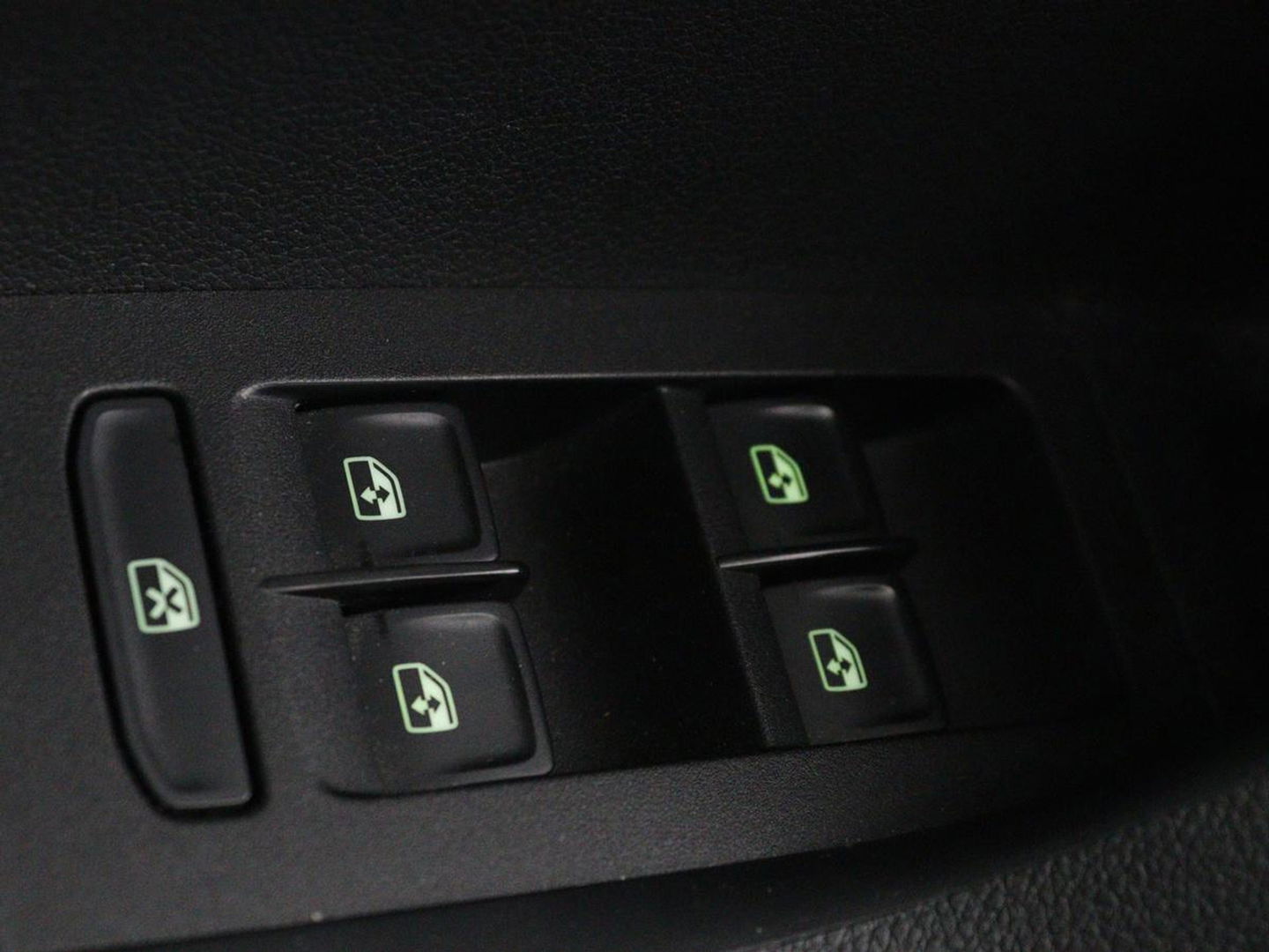 Škoda Octavia 1.0 TSI Ambition | Carplay | Navigatie | Climate control | Parkeerhulp | Cruise control | LED