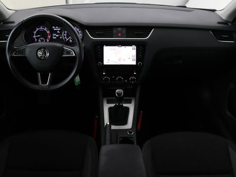 Škoda Octavia 1.0 TSI Ambition | Carplay | Navigatie | Climate control | Parkeerhulp | Cruise control | LED