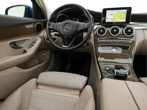 Mercedes-Benz C-Klasse 180 Ambition Aut. *PANO | FULL-LED | 1/2-LEATHER | SPORT-SEATS | NAVI-FULLMAP | HEATED-SEATS | ECC | PDC | CRUISE | 17''ALU*