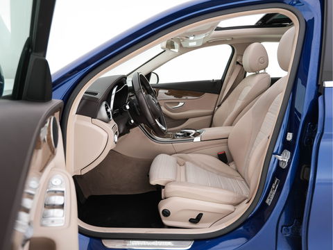 Mercedes-Benz C-Klasse 180 Ambition Aut. *PANO | FULL-LED | 1/2-LEATHER | SPORT-SEATS | NAVI-FULLMAP | HEATED-SEATS | ECC | PDC | CRUISE | 17''ALU*