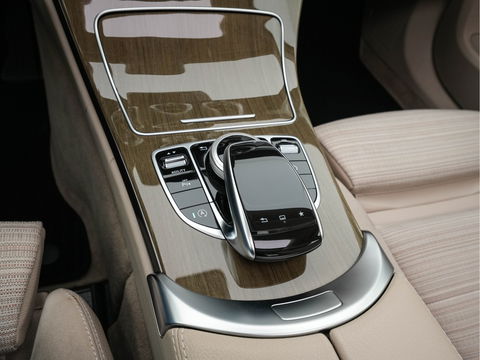 Mercedes-Benz C-Klasse 180 Ambition Aut. *PANO | FULL-LED | 1/2-LEATHER | SPORT-SEATS | NAVI-FULLMAP | HEATED-SEATS | ECC | PDC | CRUISE | 17''ALU*