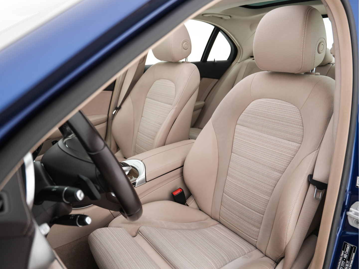 Mercedes-Benz C-Klasse 180 Ambition Aut. *PANO | FULL-LED | 1/2-LEATHER | SPORT-SEATS | NAVI-FULLMAP | HEATED-SEATS | ECC | PDC | CRUISE | 17''ALU*