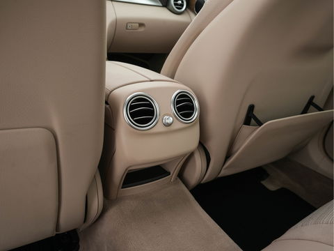 Mercedes-Benz C-Klasse 180 Ambition Aut. *PANO | FULL-LED | 1/2-LEATHER | SPORT-SEATS | NAVI-FULLMAP | HEATED-SEATS | ECC | PDC | CRUISE | 17''ALU*