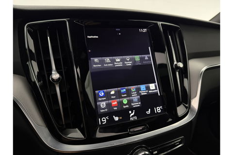 Volvo V60 2.0 T8 Twin Engine AWD R-Design 392PK Pano LED Virtual Trekhaak Memory Carplay Head-up Display Clima Cruise Navi PDC 19''LMV