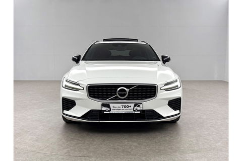 Volvo V60 2.0 T8 Twin Engine AWD R-Design 392PK Pano LED Virtual Trekhaak Memory Carplay Head-up Display Clima Cruise Navi PDC 19''LMV