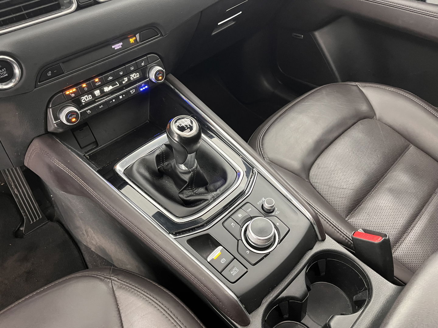 Mazda CX-5 2.0 SkyActiv-G 165 Signature *PANO | HEAD-UP | LUXURY-LEATHER | FULL-LED | ADAPTIVE-CRUISE | KEYLESS | TOP-VIEW | BLINDSPOT | COMFORT-SEATS | NAVI-FULLMAP | ECC | TOWBAR | 19''ALU*