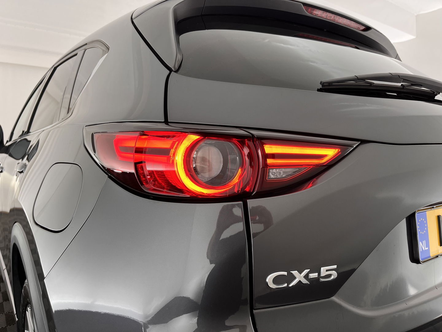 Mazda CX-5 2.0 SkyActiv-G 165 Signature *PANO | HEAD-UP | LUXURY-LEATHER | FULL-LED | ADAPTIVE-CRUISE | KEYLESS | TOP-VIEW | BLINDSPOT | COMFORT-SEATS | NAVI-FULLMAP | ECC | TOWBAR | 19''ALU*