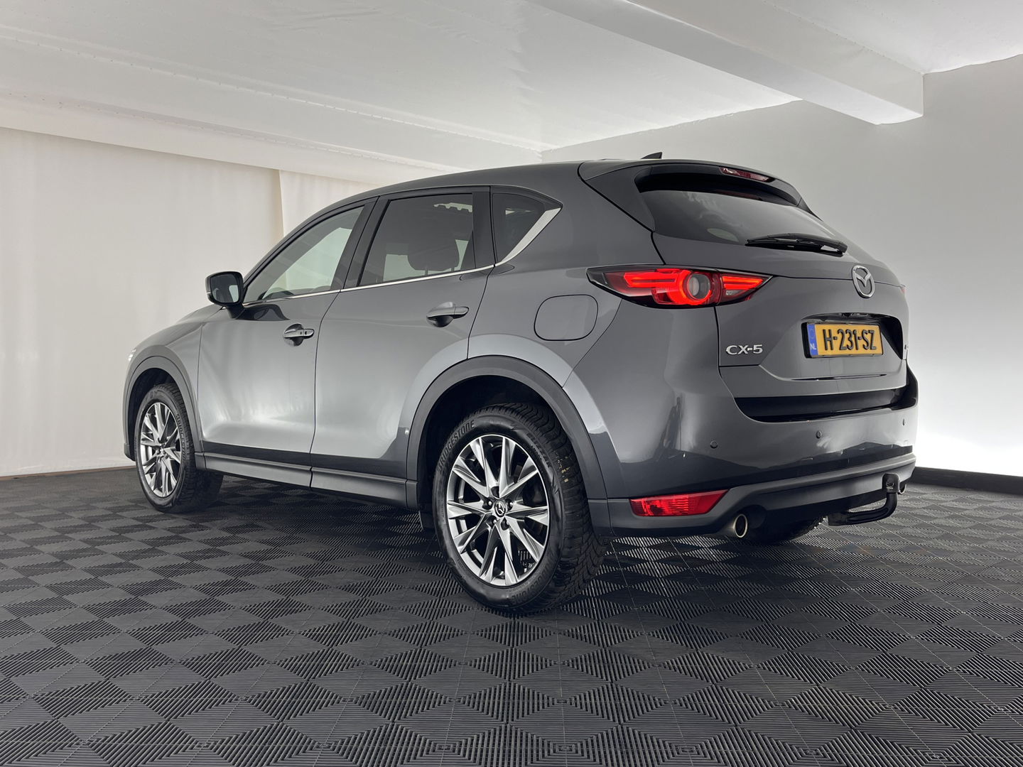 Mazda CX-5 2.0 SkyActiv-G 165 Signature *PANO | HEAD-UP | LUXURY-LEATHER | FULL-LED | ADAPTIVE-CRUISE | KEYLESS | TOP-VIEW | BLINDSPOT | COMFORT-SEATS | NAVI-FULLMAP | ECC | TOWBAR | 19''ALU*