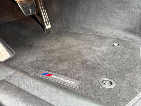 BMW 3-serie 330i Executive M-pakket|Pano|258 pk|HUD